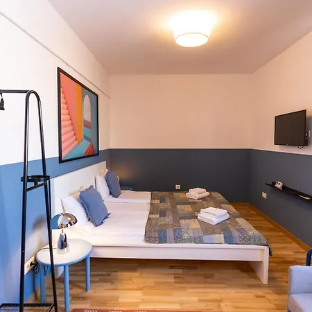 Rezident Eminescu * Boekarest